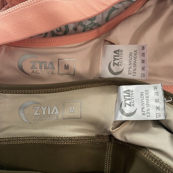 2 grid Zyia sports bras. Great condition. Peach and army green. - Picture 5 of 5